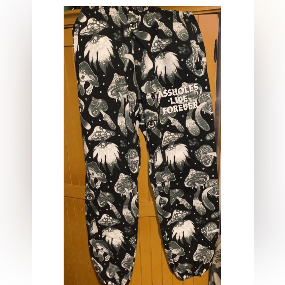 Women’s  Black and White Graphic Joggers/ Small